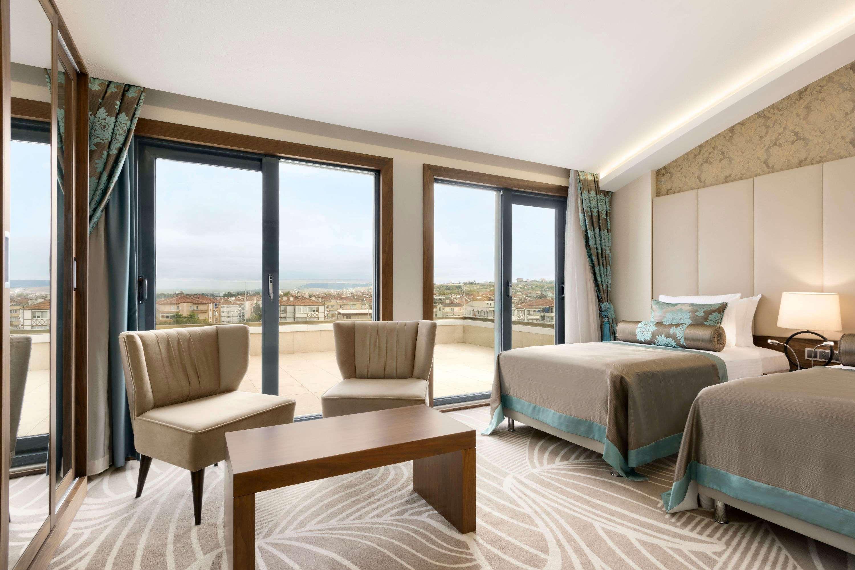 รามาดา บาย วินด์แฮม ยาโลวา Hotel ภายนอก รูปภาพ