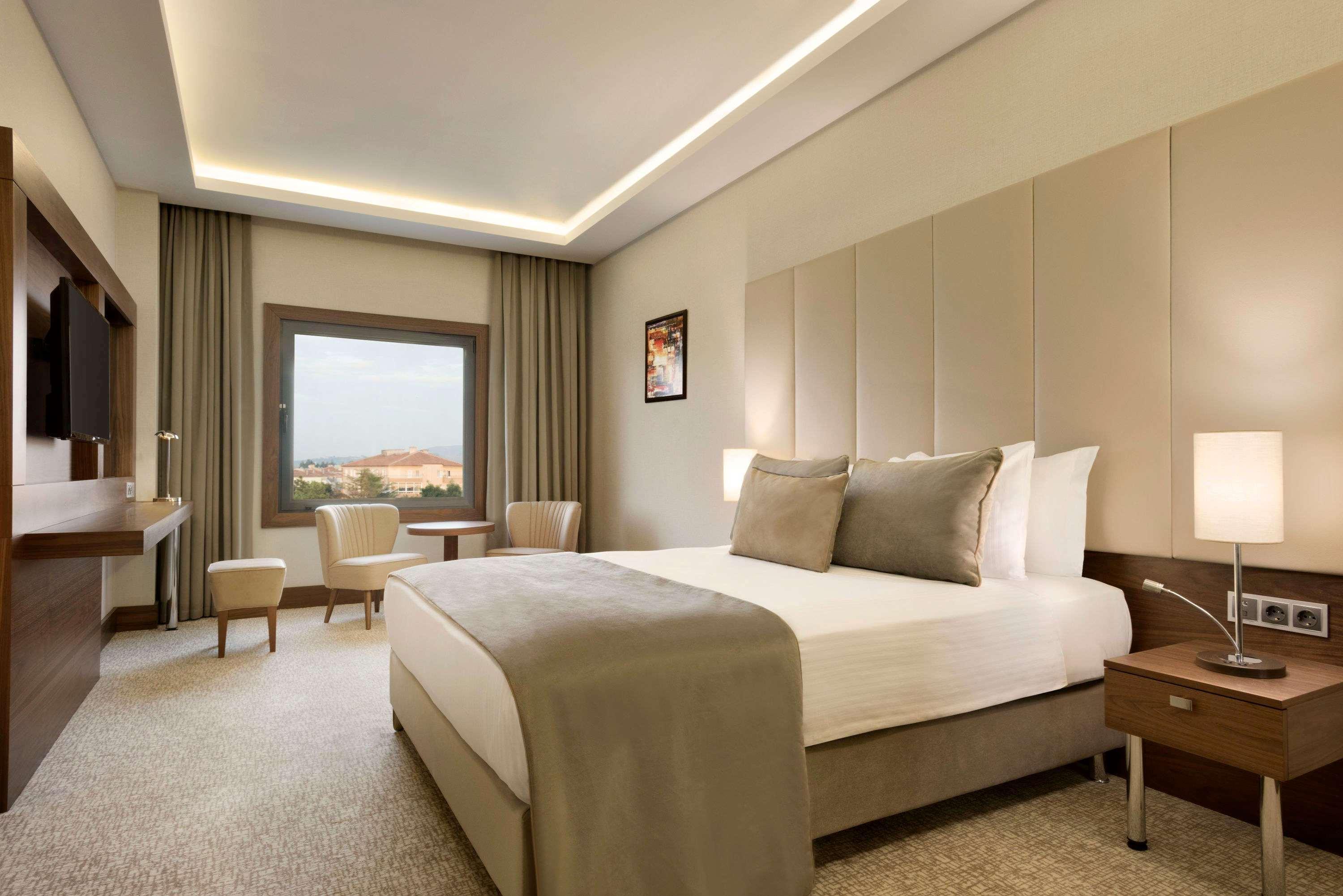 รามาดา บาย วินด์แฮม ยาโลวา Hotel ภายนอก รูปภาพ