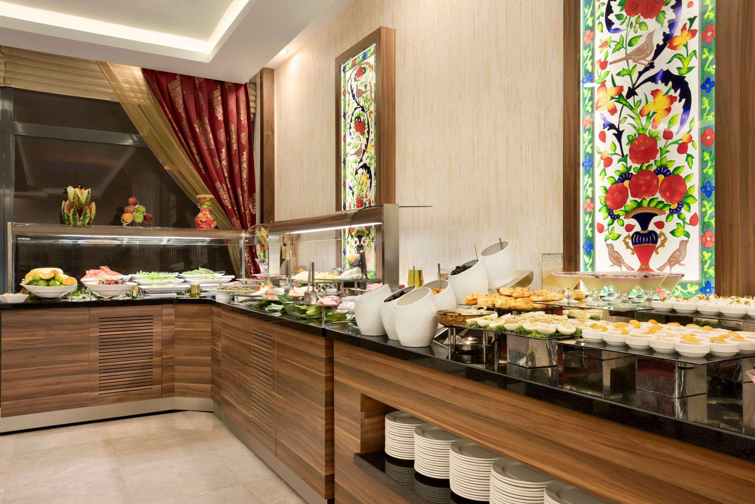 รามาดา บาย วินด์แฮม ยาโลวา Hotel ภายนอก รูปภาพ